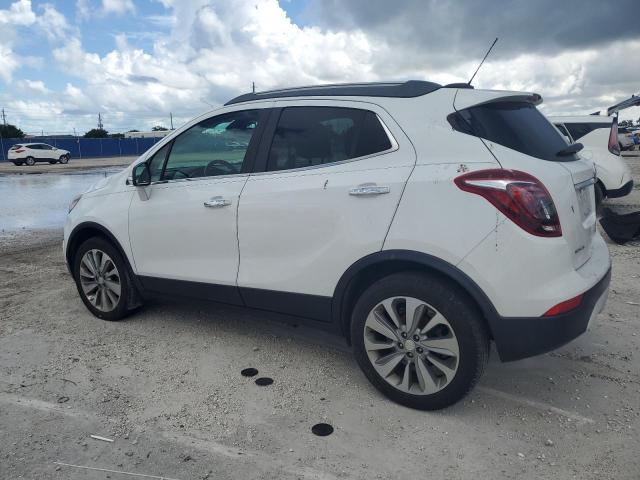 KL4CJASBXHB096485 - 2017 BUICK ENCORE PREFERRED Weiß Foto 2