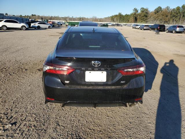 4T1G11AK5MU609046 - 2021 TOYOTA CAMRY SE BLACK photo 6