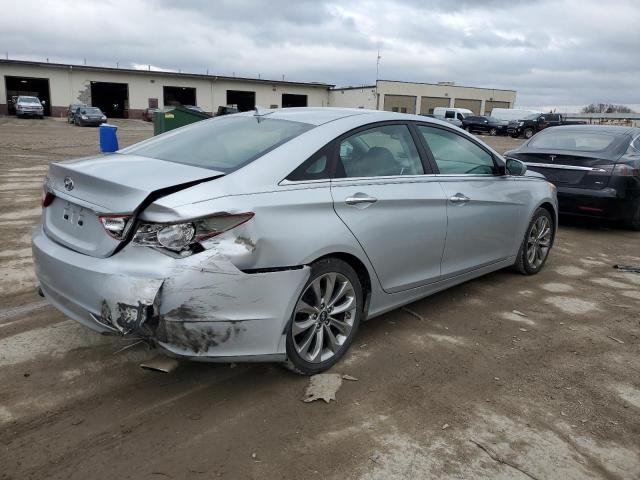 5NPEC4AC9DH613062 - 2013 HYUNDAI SONATA SE SILVER photo 3