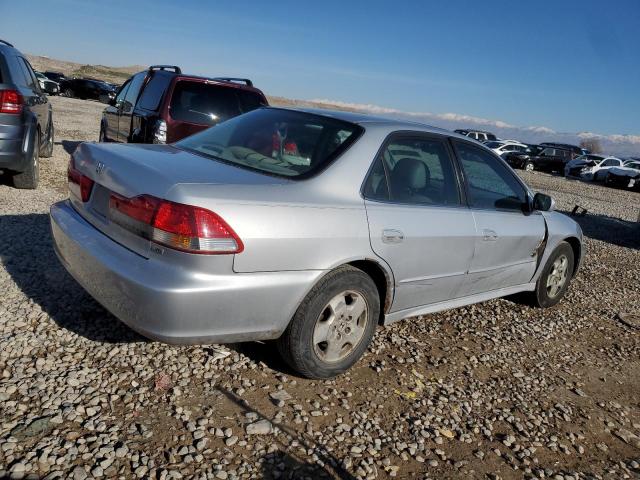 1HGCG16511A061677 - 2001 HONDA ACCORD EX SILVER photo 3