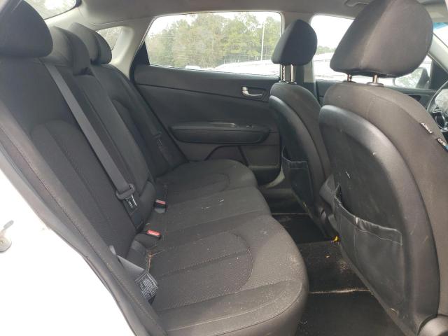 5XXGT4L36JG191460 - 2018 KIA OPTIMA LX WHITE photo 10