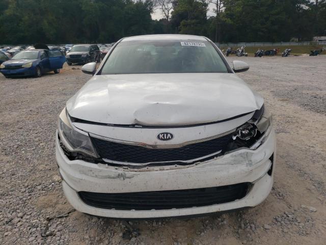 5XXGT4L36JG191460 - 2018 KIA OPTIMA LX WHITE photo 5
