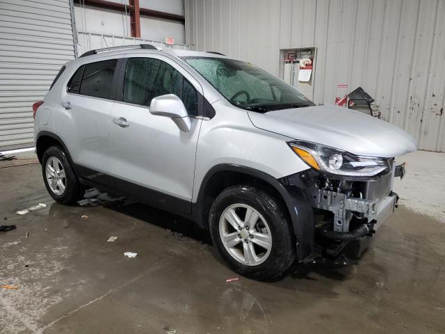 3GNCJPSB4LL210388 - 2020 CHEVROLET TRAX 1LT SILVER photo 4