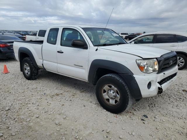 5TETX4GN8AZ702831 - 2010 TOYOTA TACOMA PRERUNNER ACCESS CAB WHITE photo 4