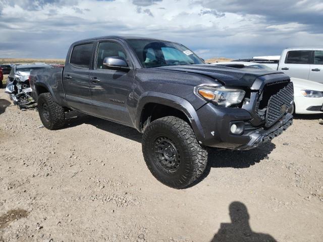 5TFDZ5BN3HX017259 - 2017 TOYOTA TACOMA DOUBLE CAB GRAY photo 4