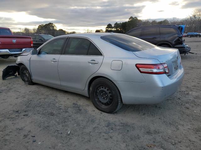 4T1BF3EKXBU140938 - 2011 TOYOTA CAMRY BASE SILVER photo 2