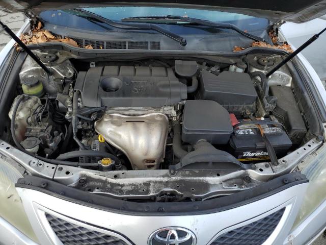 4T1BF3EK1BU157191 - 2011 TOYOTA CAMRY BASE SILVER photo 11