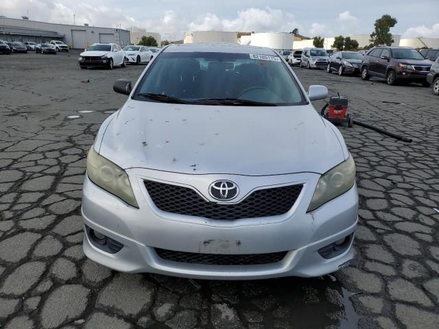 4T1BF3EK1BU157191 - 2011 TOYOTA CAMRY BASE SILVER photo 5