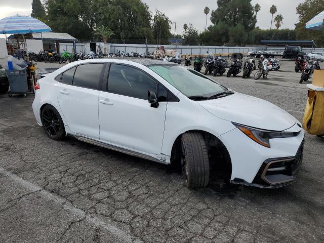 5YFS4MCE1NP137800 - 2022 TOYOTA COROLLA SE WHITE photo 4