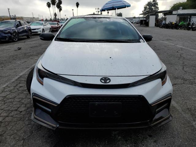 5YFS4MCE1NP137800 - 2022 TOYOTA COROLLA SE WHITE photo 5