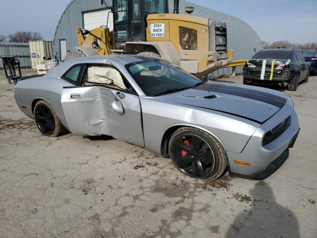 2B3CJ7DW5AH109585 - 2010 DODGE CHALLENGER SRT-8 SILVER photo 4