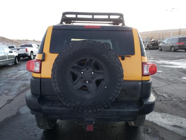 JTEBU11F070076927 - 2007 TOYOTA FJ CRUISER YELLOW photo 6