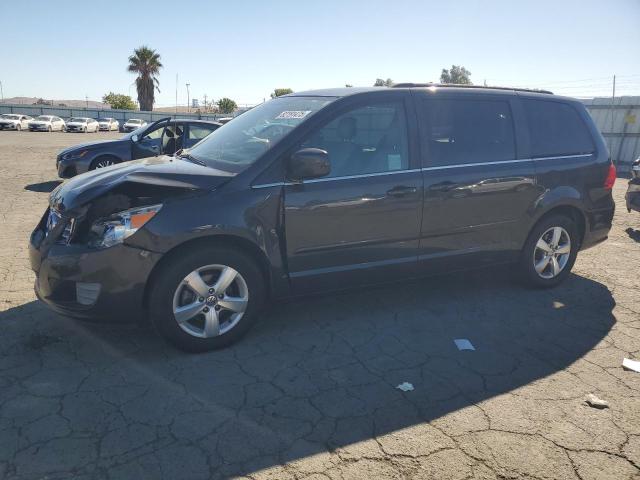 2011 VOLKSWAGEN ROUTAN SE, 