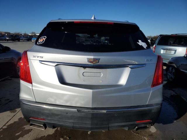 1GYKNCRS7JZ120045 - 2018 CADILLAC XT5 LUXURY SILVER photo 6