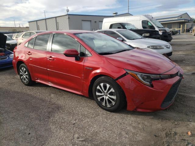 JTDEAMDE2MJ005961 - 2021 TOYOTA COROLLA LE RED photo 4