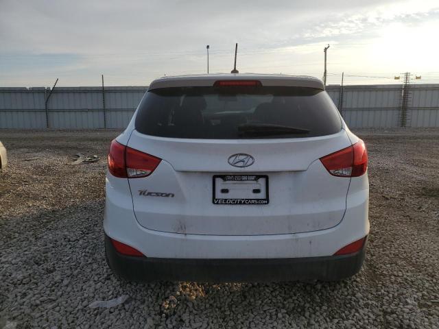 KM8JT3AF2FU063775 - 2015 HYUNDAI TUCSON GLS WHITE photo 6