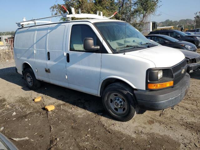 1GCGG25CX81139485 - 2008 CHEVROLET EXPRESS G2 WHITE photo 4