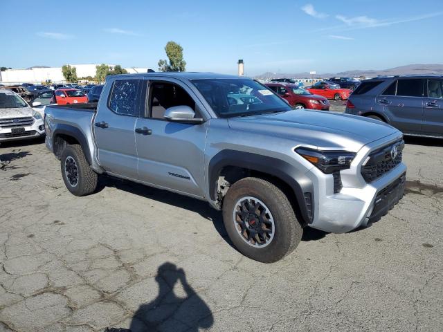 3TMLB5JN8RM000837 - 2024 TOYOTA TACOMA DOUBLE CAB Argent photo 4