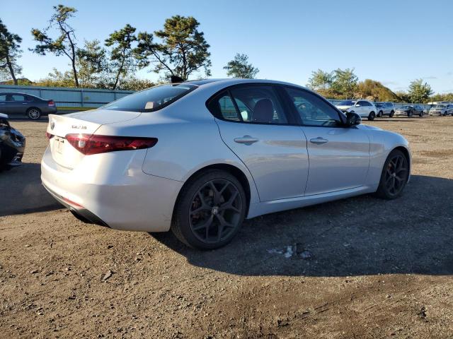 ZARFANAN4L7638039 - 2020 ALFA ROMEO GIULIA SILVER photo 3
