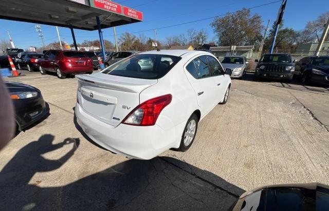 3N1CN7AP9EL827155 - 2014 NISSAN VERSA S WHITE photo 4