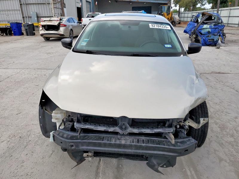 3VW2K7AJ8CM319003 - 2012 VOLKSWAGEN JETTA BASE SILVER photo 5