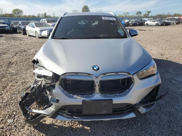 WBXJG9C01M5T16163 - 2021 BMW X1 XDRIVE28I SILVER photo 5
