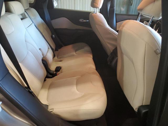 1C4PJLAB3GW312057 - 2016 JEEP CHEROKEE SPORT GOLD photo 11