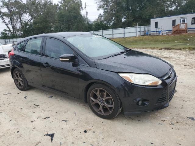 1FADP3K2XDL345401 - 2013 FORD FOCUS SE BLACK photo 4