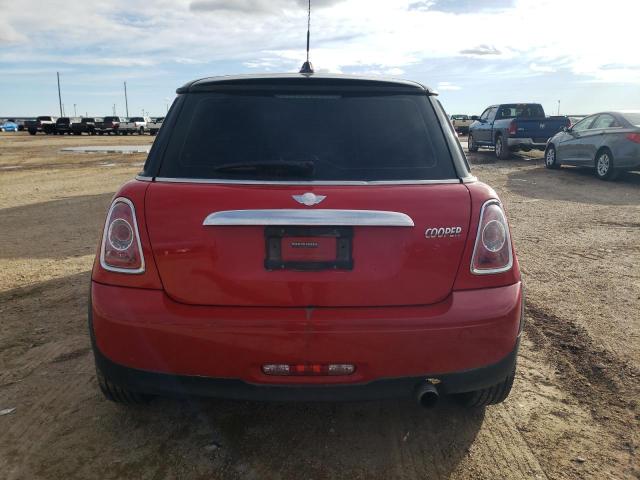 WMWSU3C55BT095031 - 2011 MINI COOPER RED photo 6