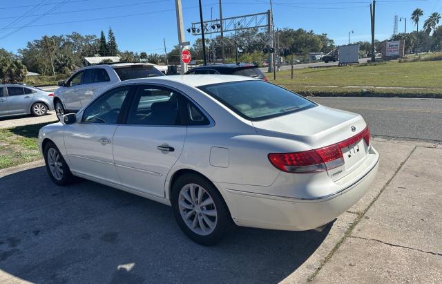 KMHFC46F06A115488 - 2006 HYUNDAI AZERA SE WHITE photo 3