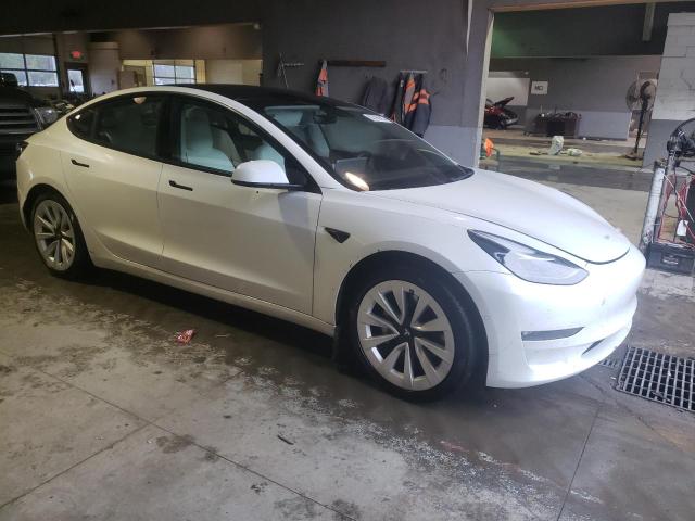 5YJ3E1EB4MF906982 - 2021 TESLA MODEL 3 WHITE photo 4