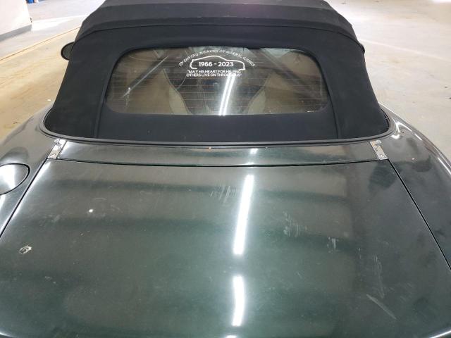 JM1NB353910202387 - 2001 MAZDA MX-5 MIATA BASE GREEN photo 10