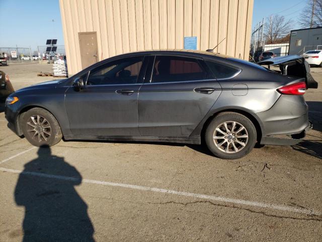 3FA6P0G70HR150538 - 2017 FORD FUSION S GRAY photo 2