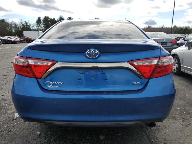 4T1BF1FK2HU795865 - 2017 TOYOTA CAMRY LE BLUE photo 6