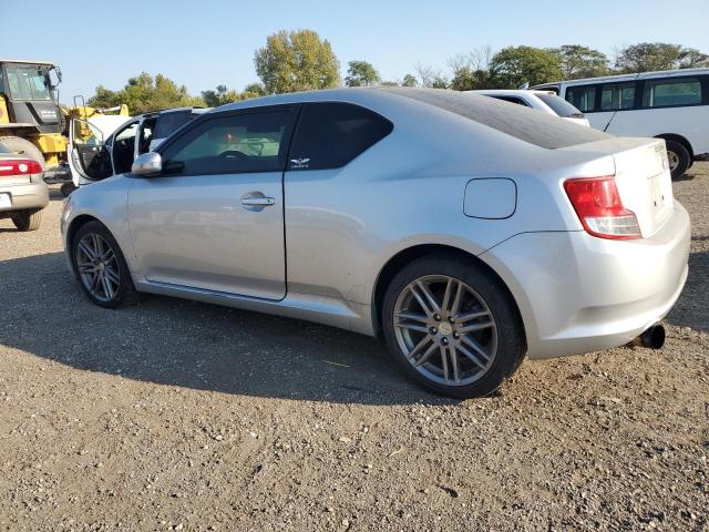 JTKJF5C73D3048145 - 2013 TOYOTA SCION TC Argent photo 2