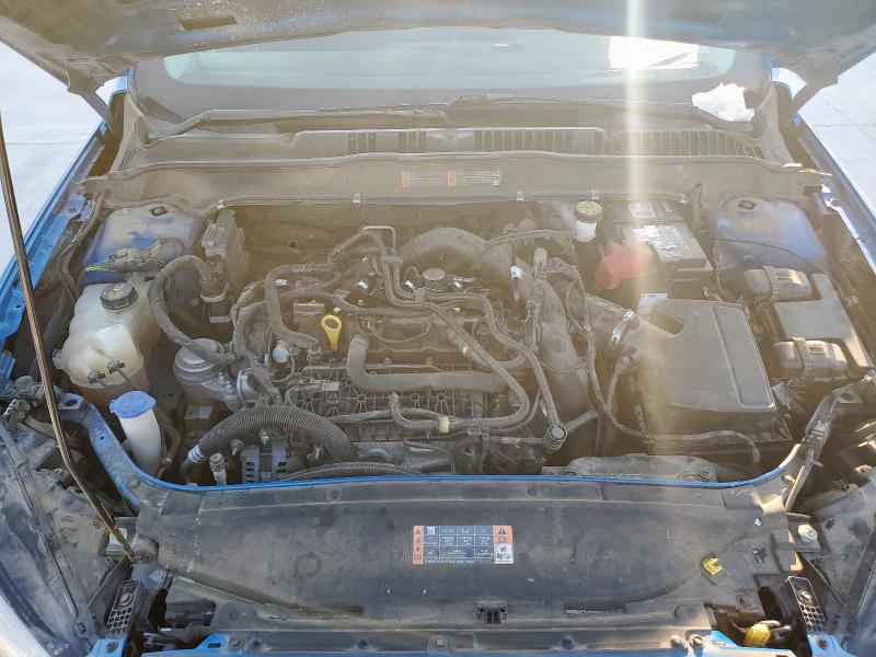 3FA6P0HD6KR147946 - 2019 FORD FUSION SE BLUE photo 11
