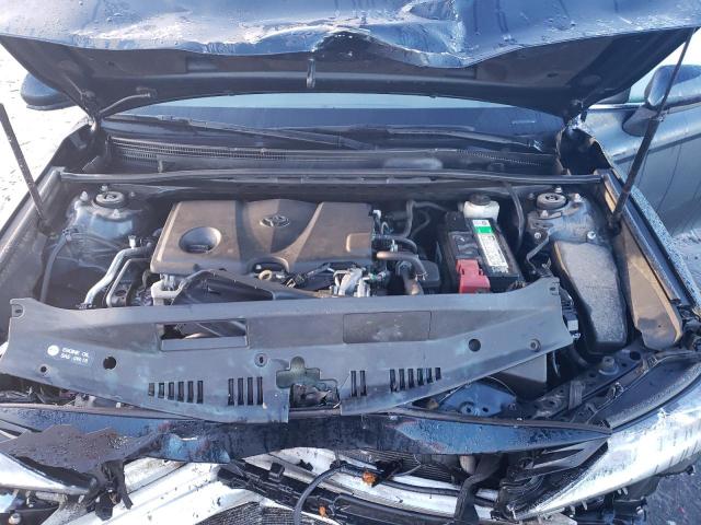 4T1B11HK8JU647205 - 2018 TOYOTA CAMRY L TEAL photo 11