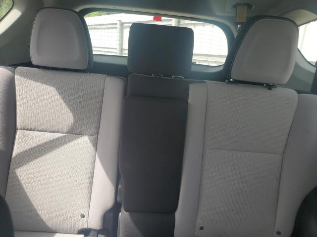 JTMRFREV2HJ705015 - 2017 TOYOTA RAV4 XLE WHITE photo 10