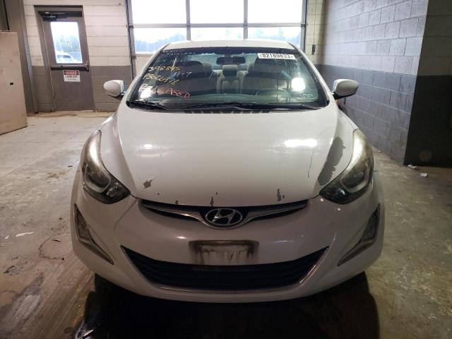 5NPDH4AE1FH600923 - 2015 HYUNDAI ELANTRA SE WHITE photo 5