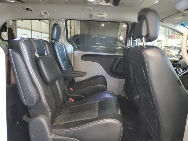 2A4RR8DG6BR656032 - 2011 CHRYSLER TOWN & COU TOURING L SILVER photo 11