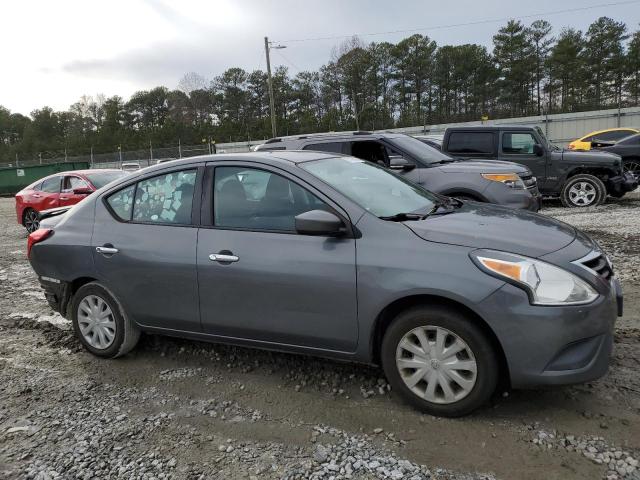 3N1CN7APXHL827959 - 2017 NISSAN VERSA S GRAY photo 4