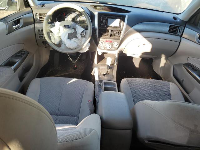JF2SHADC7BH726813 - 2011 SUBARU FORESTER 2.5X PREMIUM Silber Foto 8