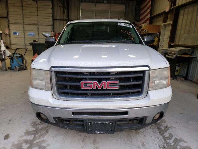 1GTR2VE38BZ420637 - 2011 GMC SIERRA K1500 SLE WHITE photo 5