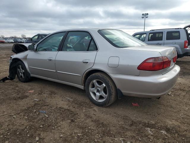 1HGCG165XXA006315 - 1999 HONDA ACCORD EX SILVER photo 2