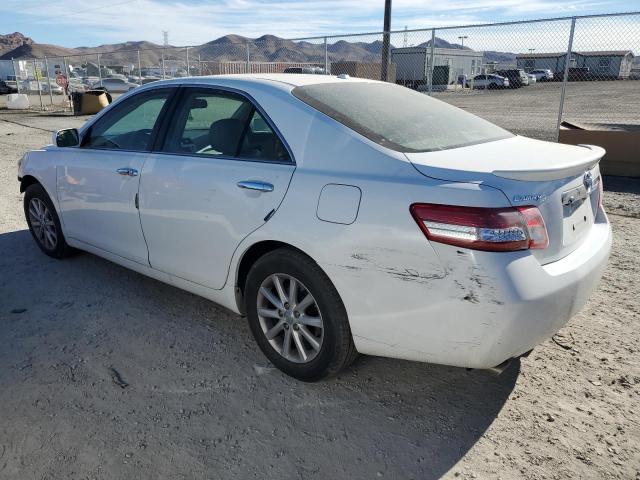 4T1BK3EK5BU630148 - 2011 TOYOTA CAMRY SE WHITE photo 2