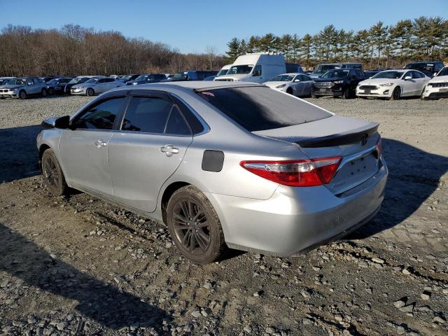 4T1BF1FK2GU228246 - 2016 TOYOTA CAMRY LE SILVER photo 2