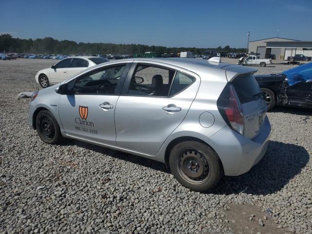 JTDKDTB32F1086789 - 2015 TOYOTA PRIUS C SILVER photo 2