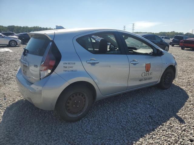 JTDKDTB32F1086789 - 2015 TOYOTA PRIUS C SILVER photo 3