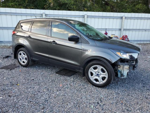1FMCU0F77JUD26468 - 2018 FORD ESCAPE S GRAY photo 4