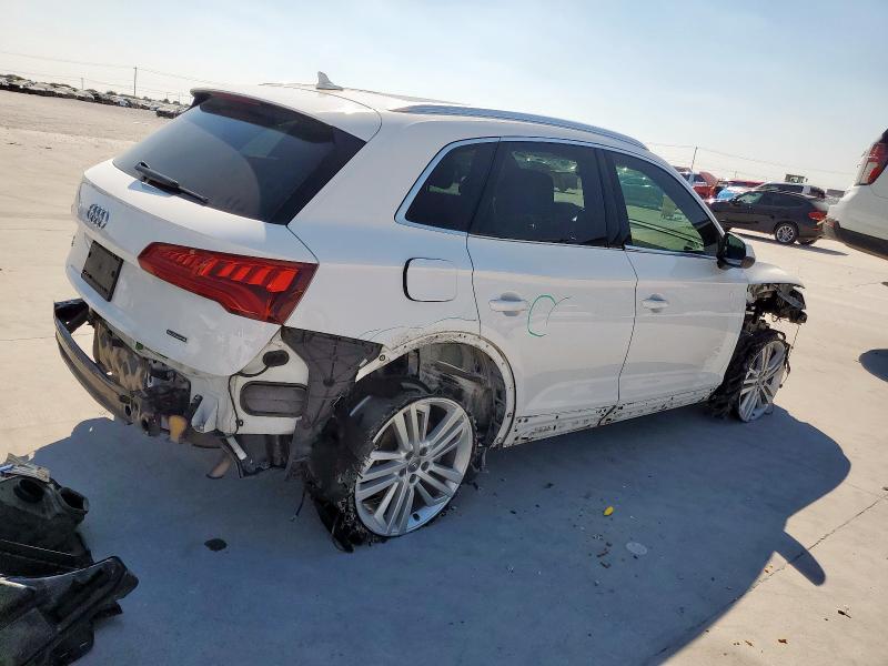 WA1CNAFY9K2113108 - 2019 AUDI Q5 PRESTIGE Weiß Foto 3